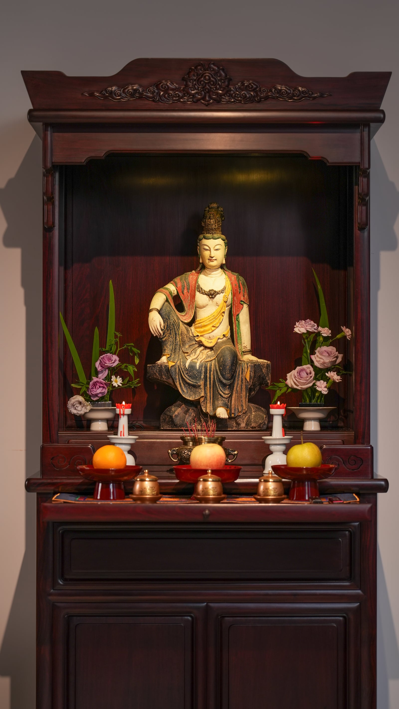 澄明云逸佛龛